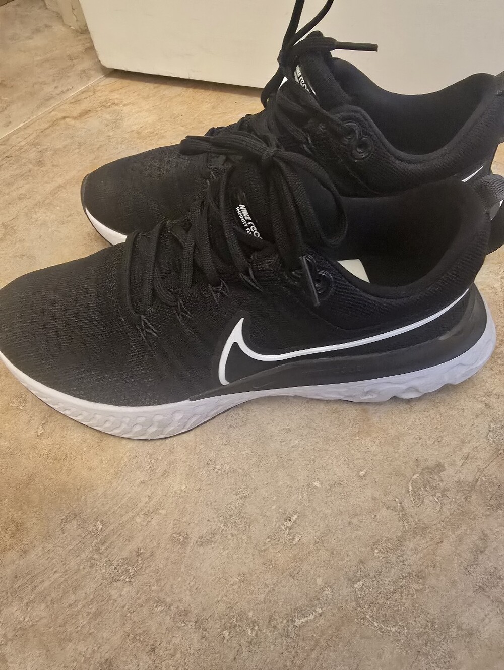 Nike Sneakers - Picture 3 of 4